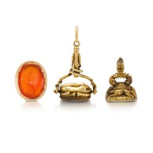 Drie zegelhanger pendanten in hardsteen - 18de-19de eeuw