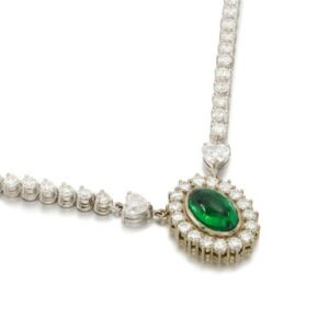 18 karaat gouden collier met cabochon smaragd en briljant geslepen diamanten